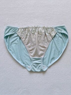 US-XL/JP-5L Japanese Brand Classic Floral Embroidery Panties Soft Mint Green